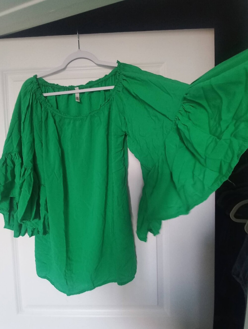 Green Off-Shoulder Bell Sleeve Women's Top